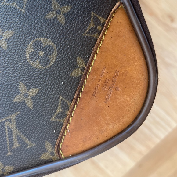 Louis Vuitton suitcase with wheels, authentic monogram carryon - Picture 2 of 13